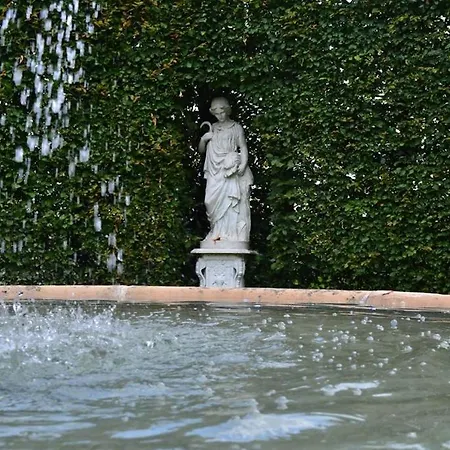 切尔努斯科隆巴尔多内住宿加早餐旅馆 * Cernusco Lombardone