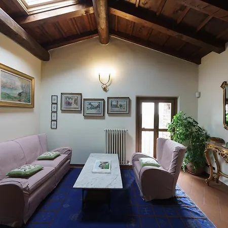 切尔努斯科隆巴尔多内住宿加早餐旅馆 * Cernusco Lombardone