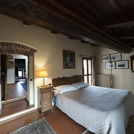 切尔努斯科隆巴尔多内住宿加早餐旅馆 Cernusco Lombardone