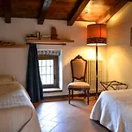 Castello Di Bed & Breakfast