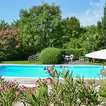Castello Di Bed & Breakfast