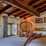 Castello Di Bed & Breakfast