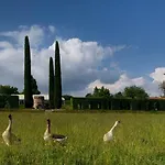 Bed & Breakfast Castello Di 4*