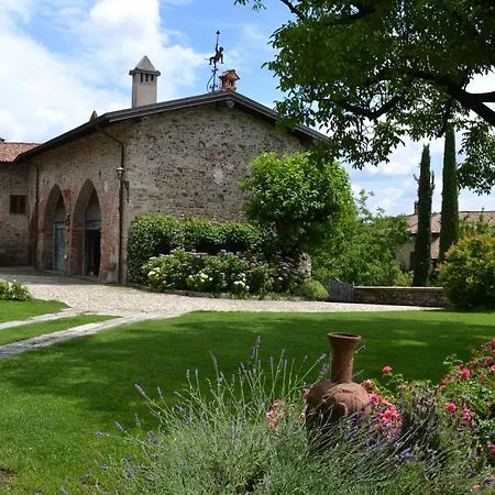 Castello Di 4* Cernusco Lombardone