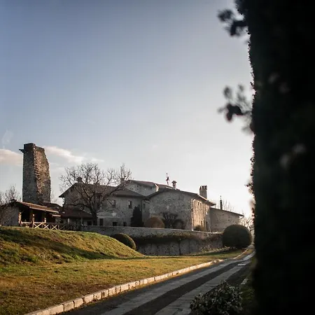 לינה וארוחת בוקר Castello Di