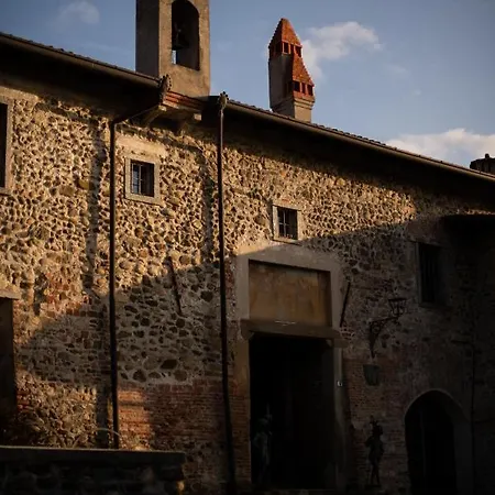 לינה וארוחת בוקר Castello Di Cernusco Lombardone
