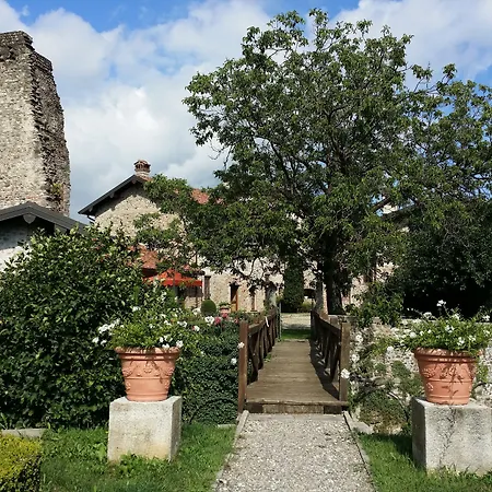 Castello Di Bed & Breakfast 4*