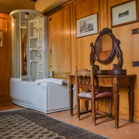 Castello Di Bed & Breakfast Cernusco Lombardone