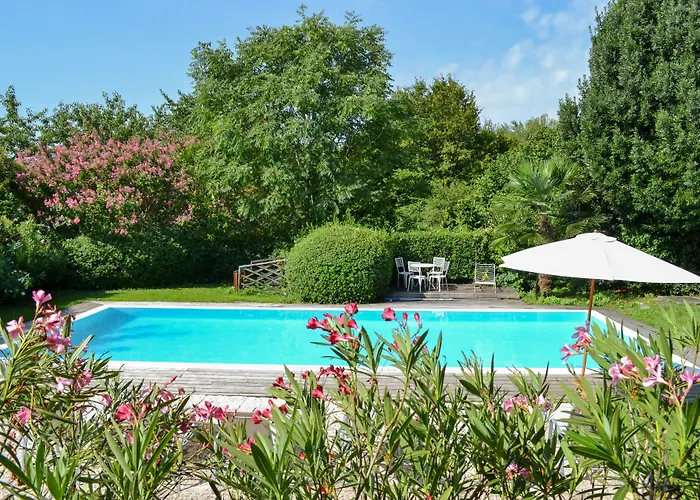 Castello Di Oda ve Kahvaltı