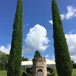 Castello Di Bed and breakfast Cernusco Lombardone