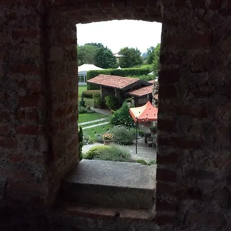 Castello Di ベッド・アンド・ブレックファスト Cernusco Lombardone