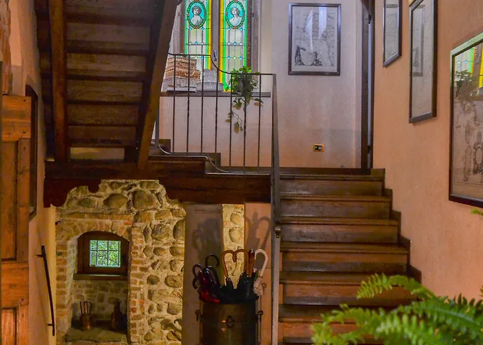 Castello Di Bed & Breakfast Cernusco Lombardone
